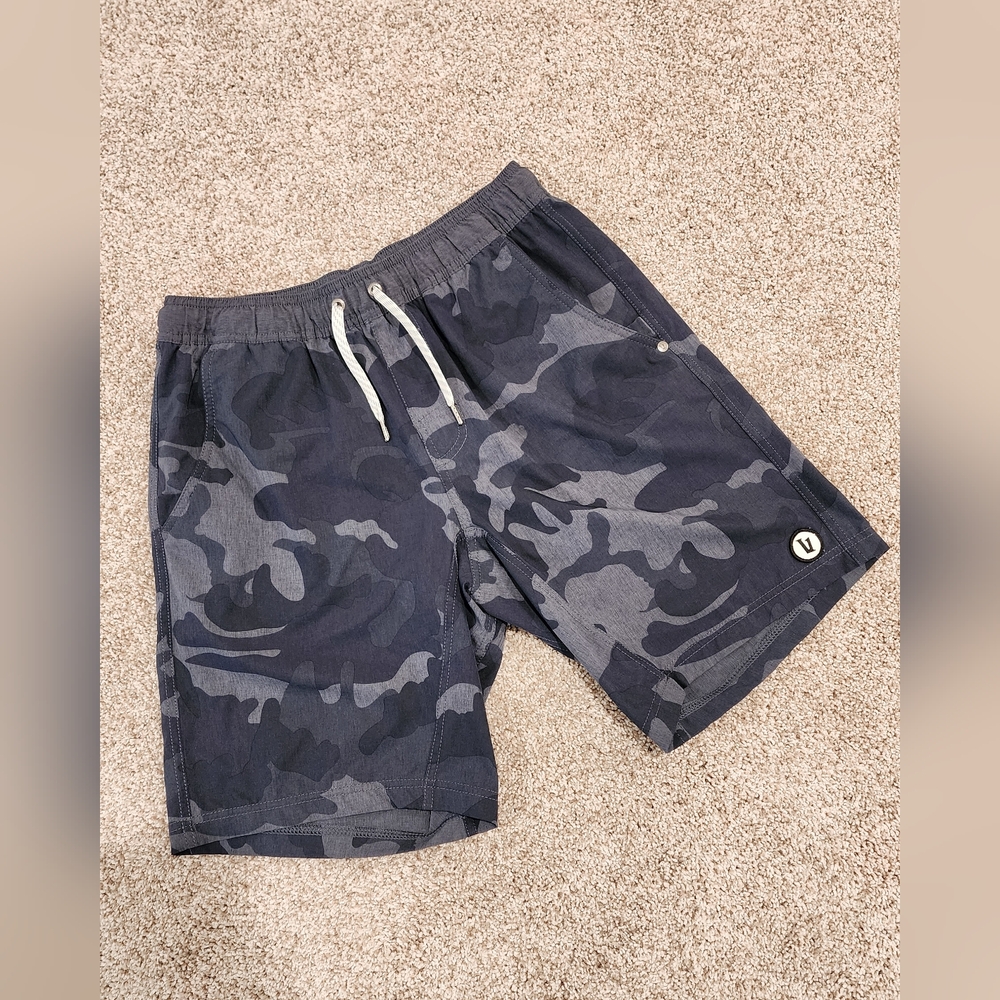 Vuori Kore Men's Lined Camo Shorts